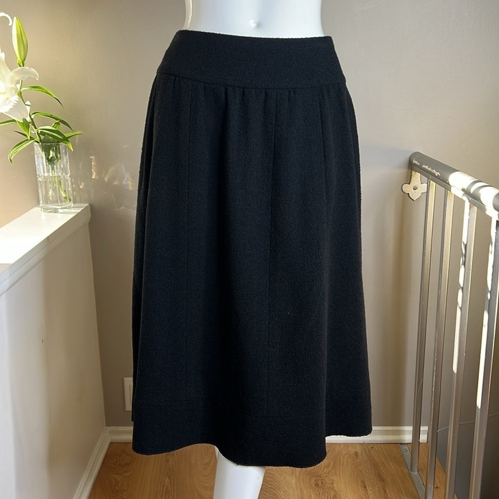 Chanel Sz 36 Black Wool Flat Boucle Midi Skirt
